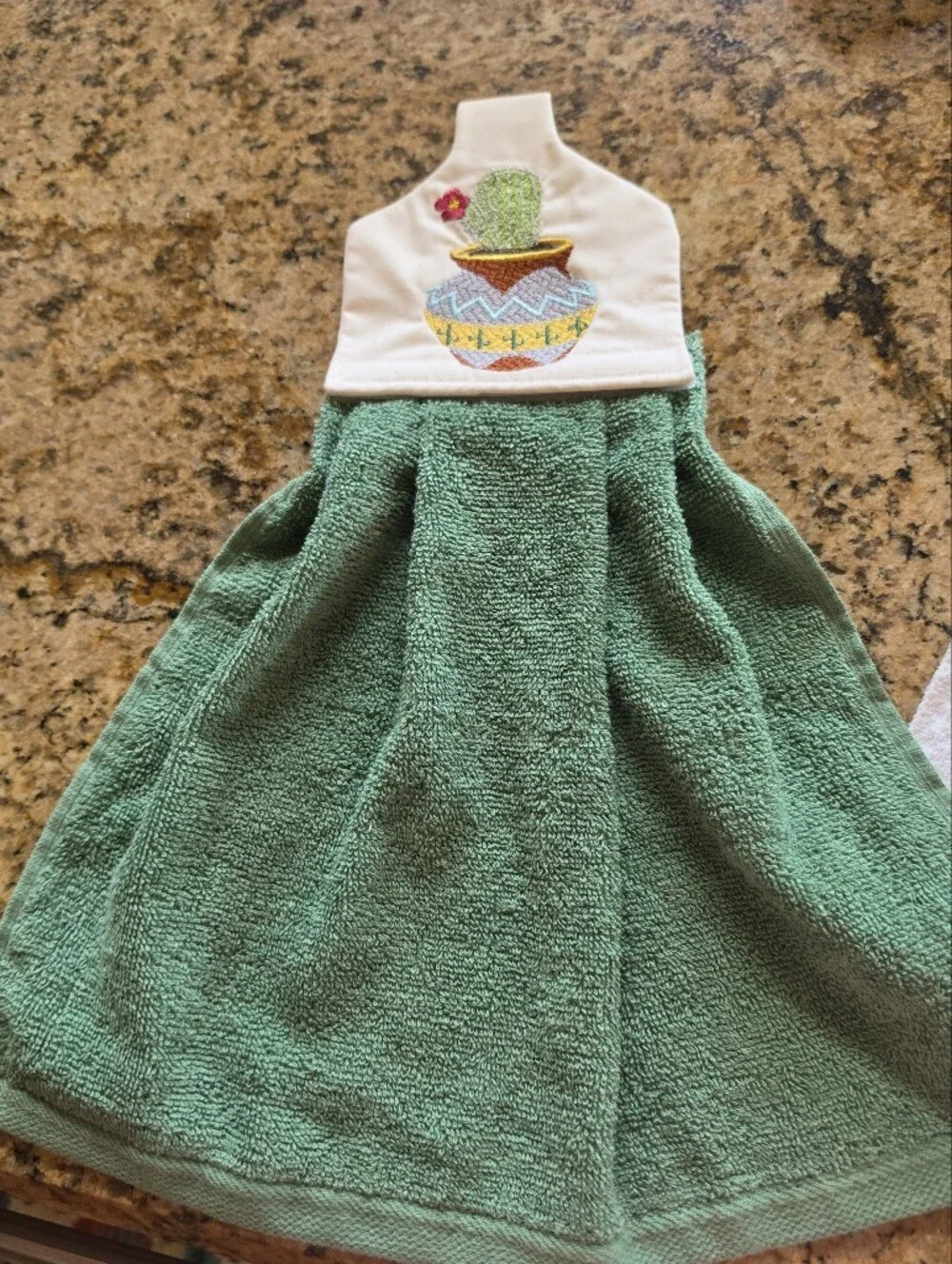 N/A soft green